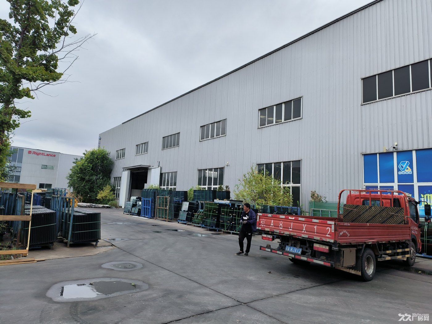 独门独院7000㎡带办公住宿,首次出租! - 3