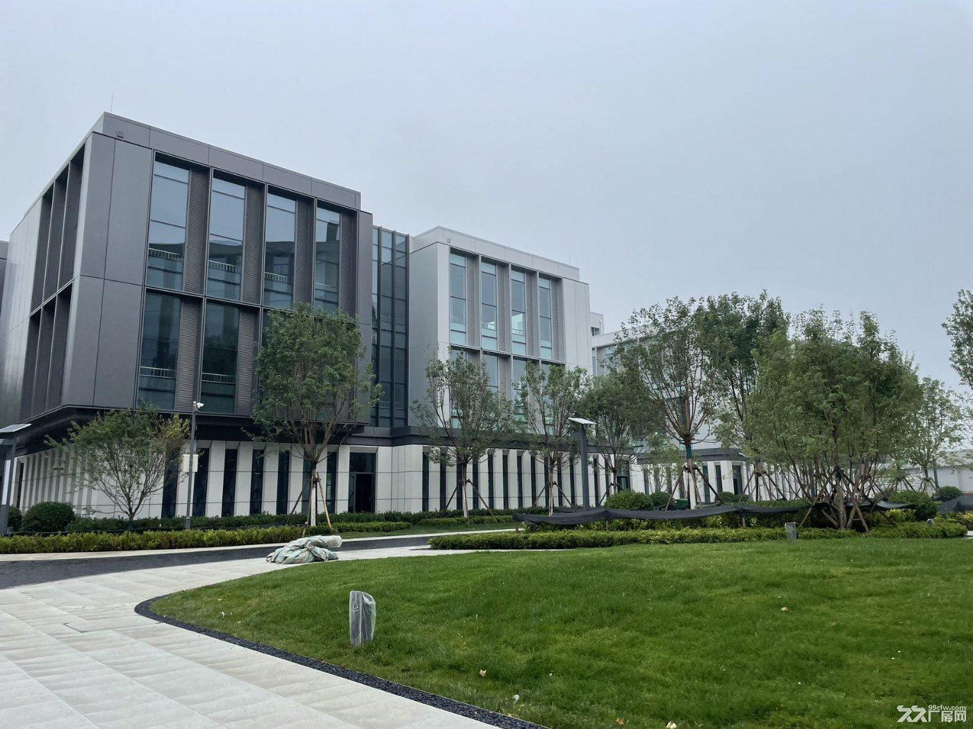 亦庄地铁旁 精装独栋 洁净间万级和十万级别 企业形象非常好 - 2