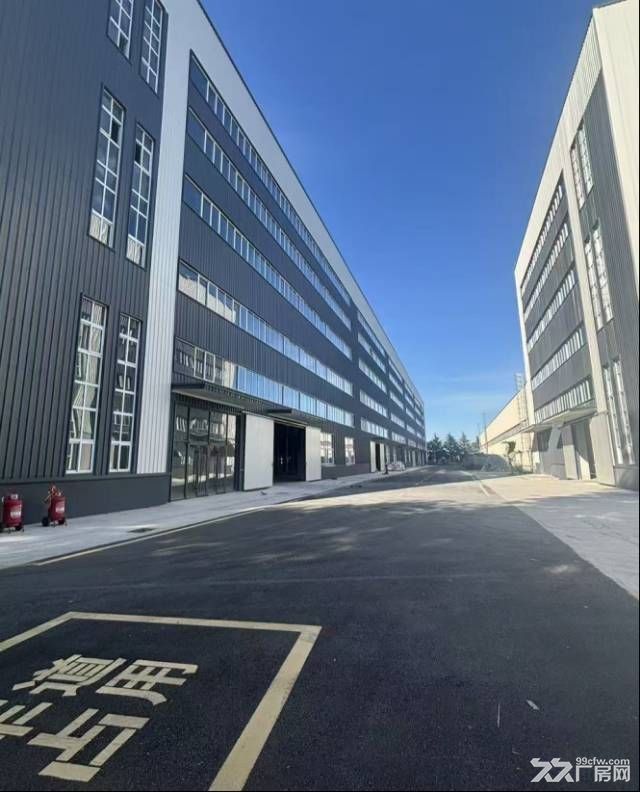 延河路273号距离海信和海尔2公,园区配套完善,大车进出方便