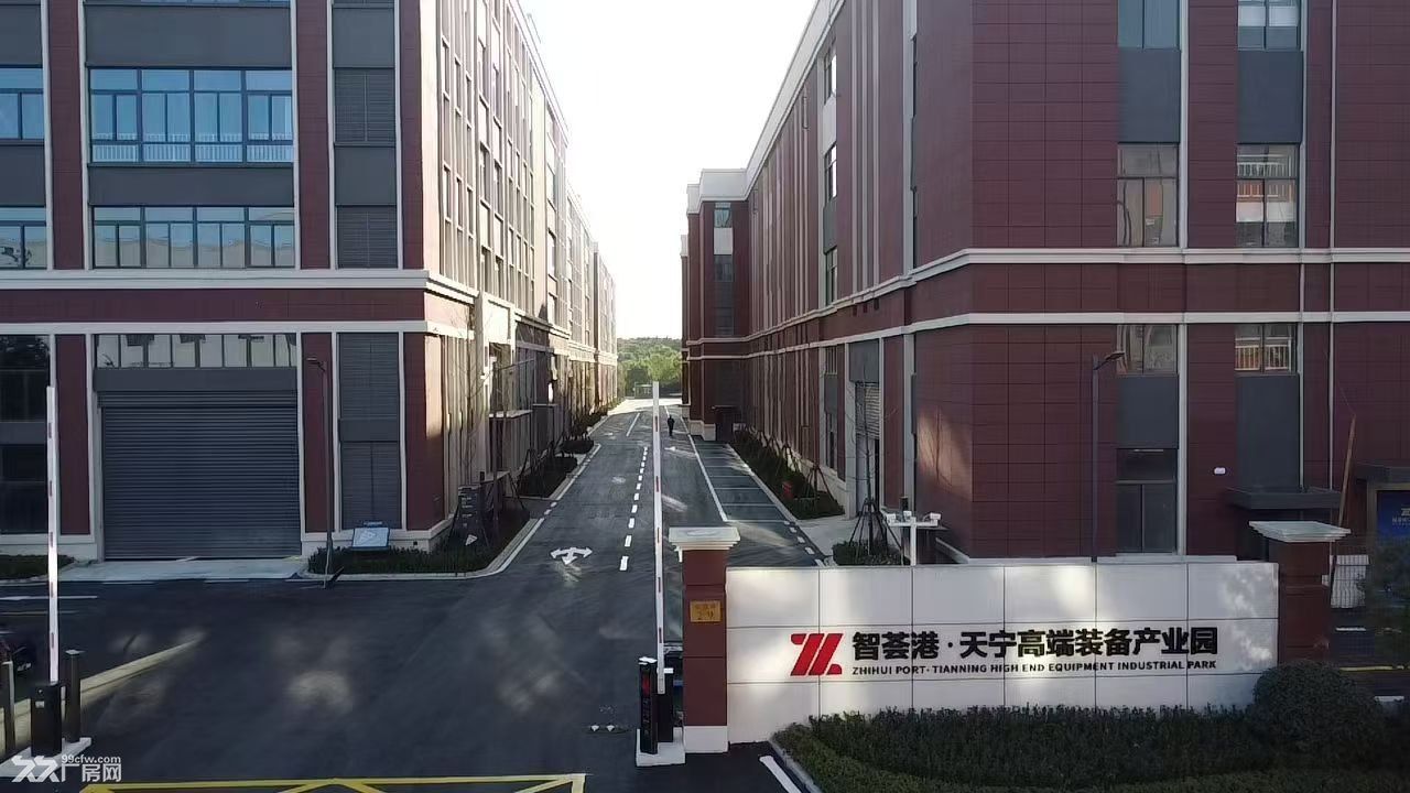 高架旁 两层半 单层 960平 赠送大露台 国土现房出售 - 2