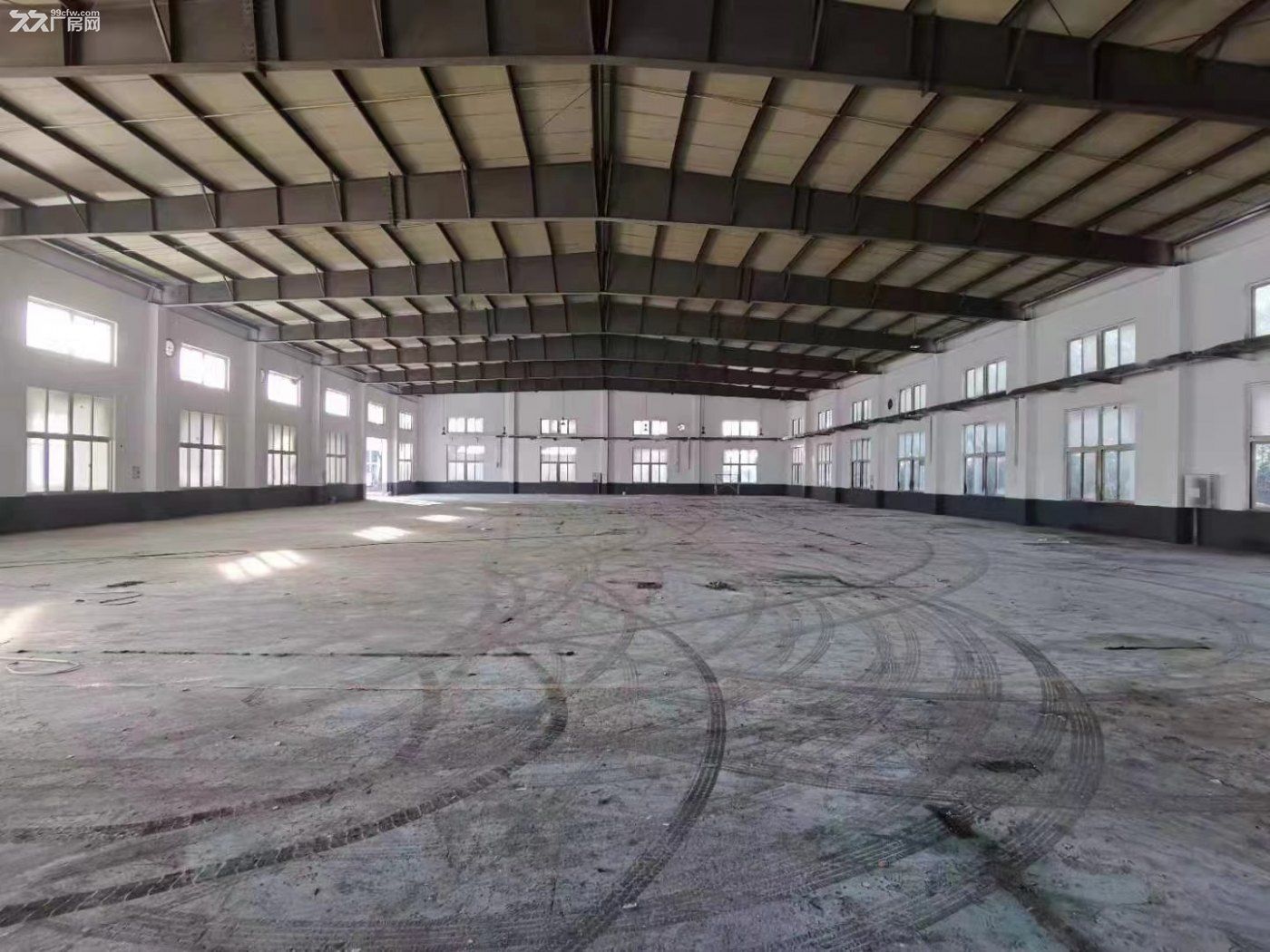 出租北松公路独门独院2000平价格1.1每平可分租520.720.360. - 7