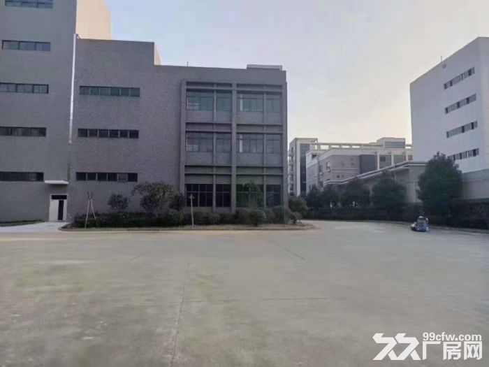 带红本主干道边上 凤岗近深圳独院厂房出租17900平 - 2
