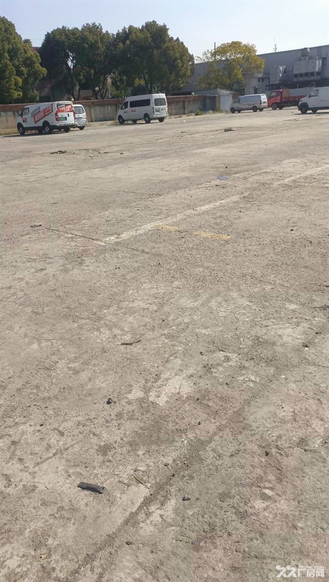 房东出租:黄渡曹安公路水泥场地8亩石子场地5亩可分租,停车堆放,理石板 - 4