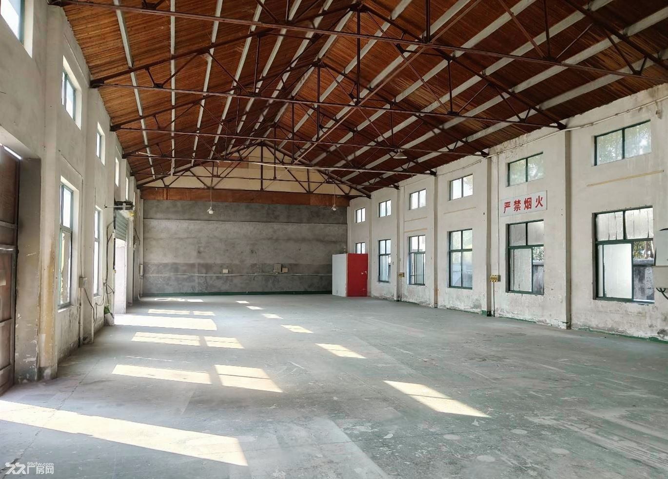房东直租:白鹤工业区独栋550平,配有办公,场地免费棚子使用,停车免费 - 7