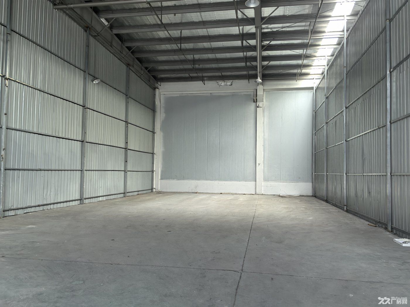 小面积单层厂房招租,345平,层高9米