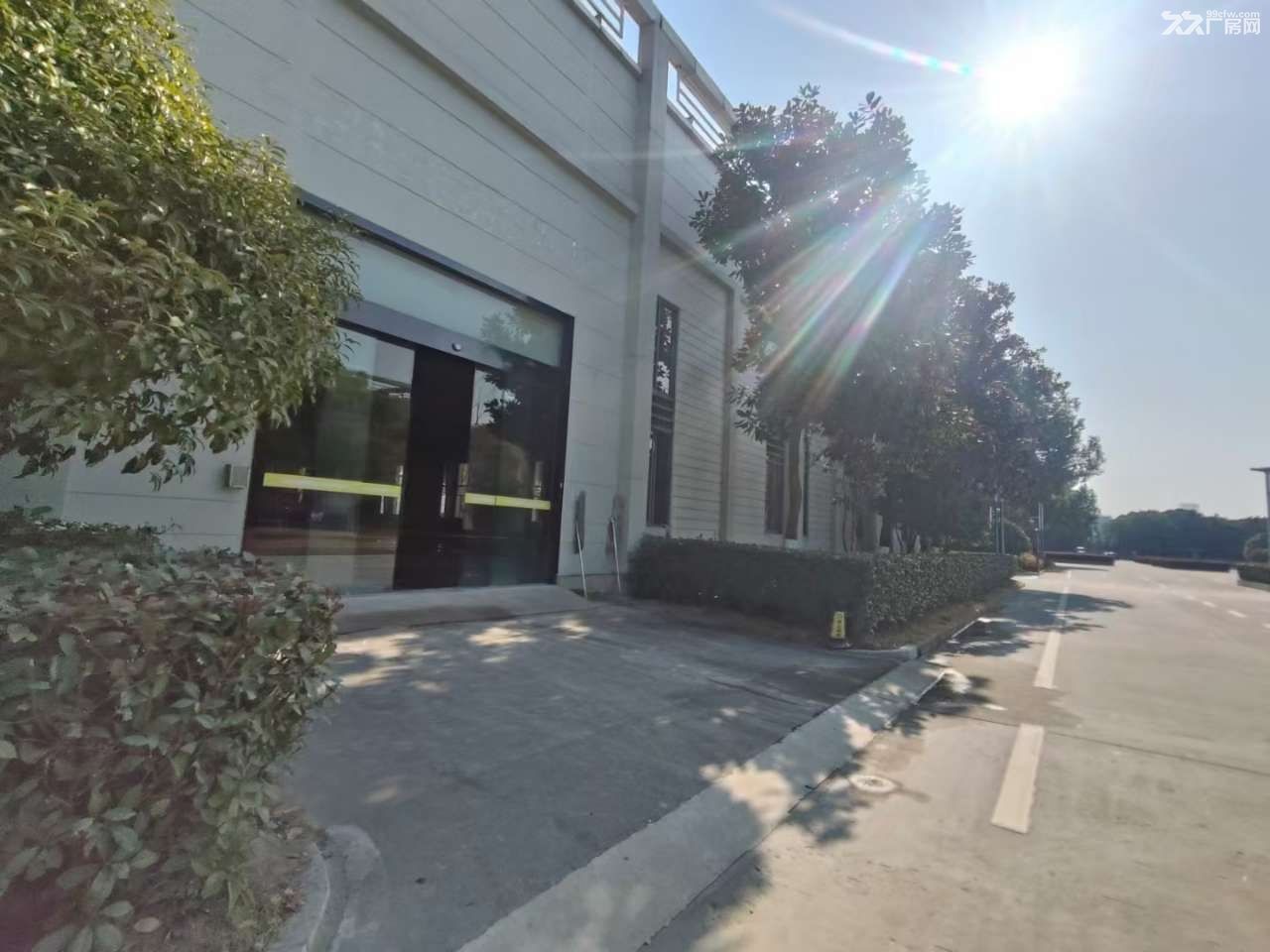 双龙大道地铁3号线附近|花园式园区|招租~