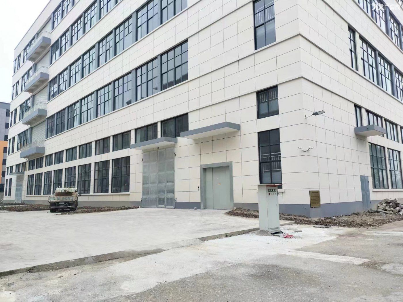 越城沥海工业区16000方全新厂房出租(可分租) - 2