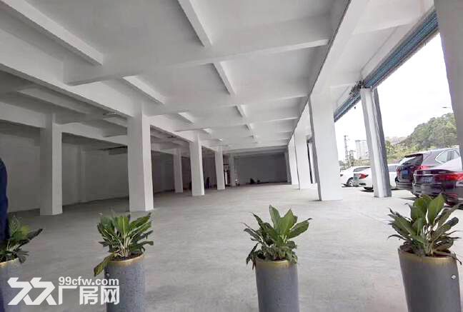 龙华民治地铁站附近新出一楼厂房1000平，可做4s店，空地大，车位充足