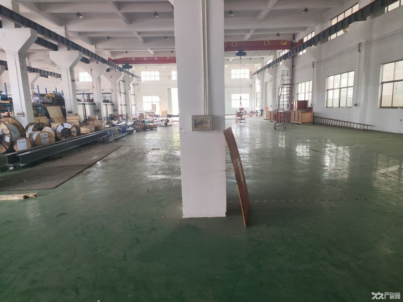 南桥独栋4600平可分租一楼带行车1000起租