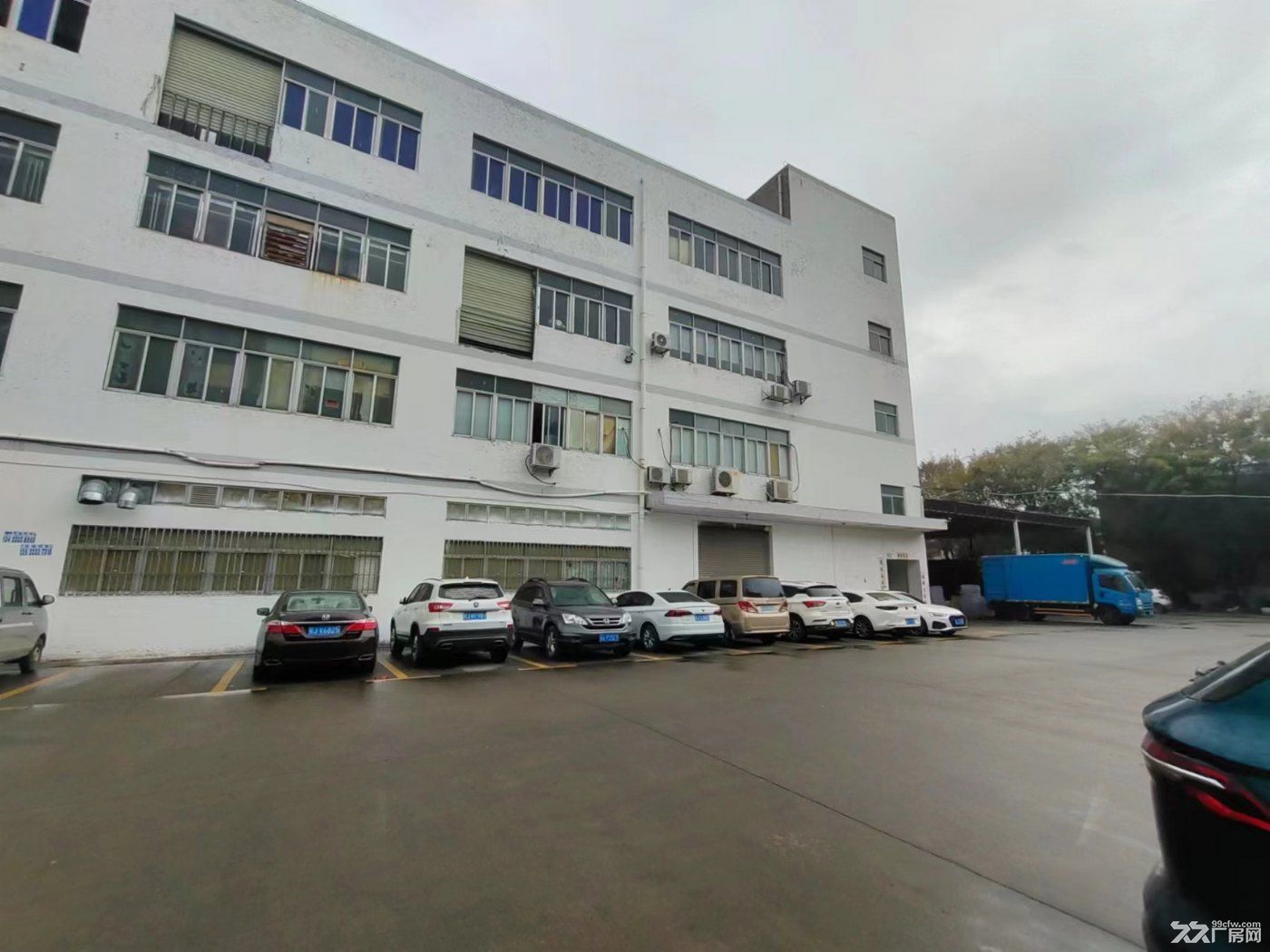 深圳龙岗红本独门独院厂房1300万