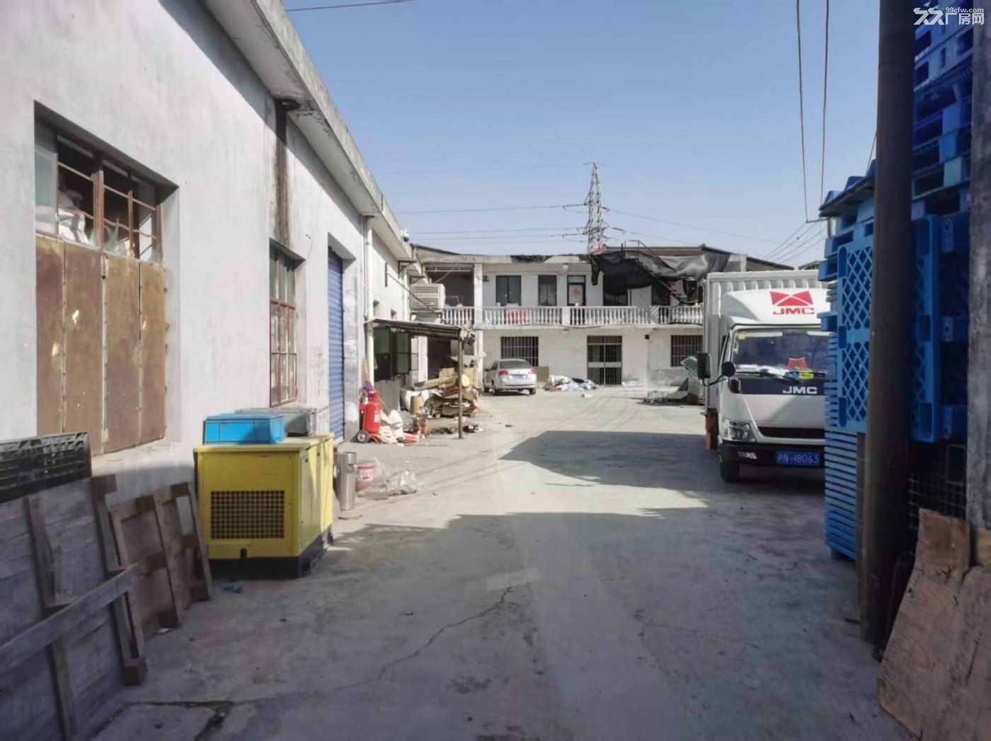 房东出租：;房东出租：：黄渡 一楼360平 门口场地可堆放 带办公住宿