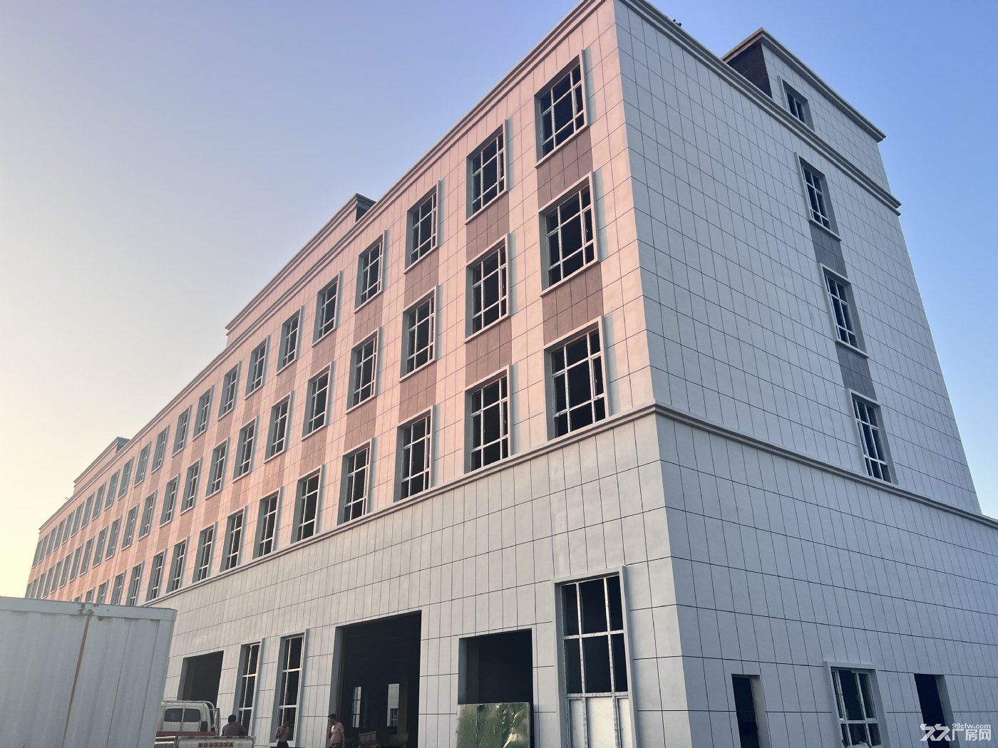 新疆头屯河区头屯河农场自贸工业园区库房出租 - 4