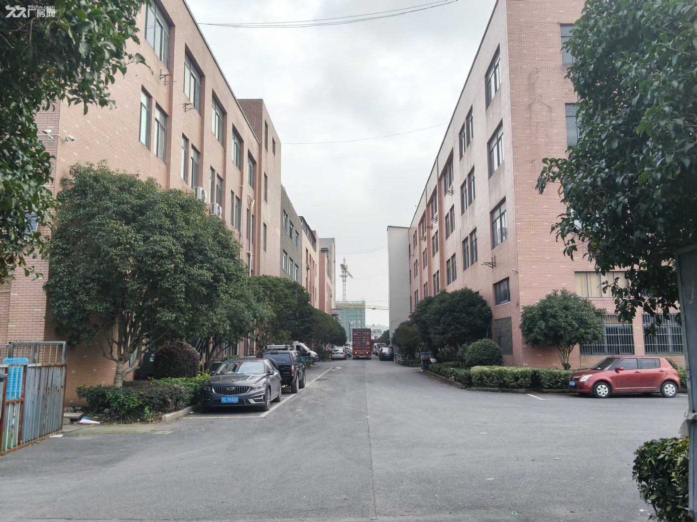 余杭仁和工业区13500方厂房出租(可分租)