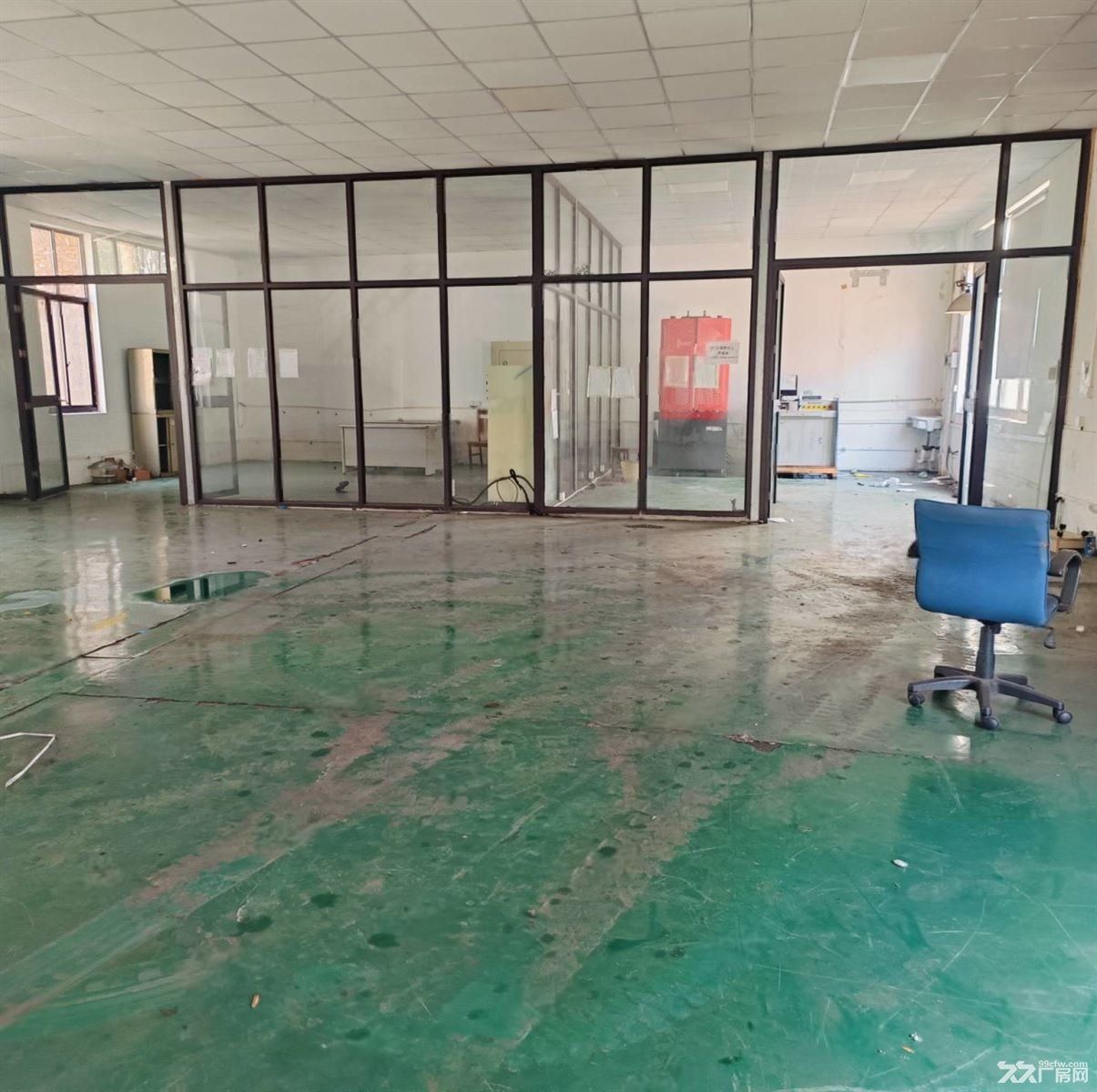 曹安公路东华环球附近新出单层厂房仓库出租大小好分割带宿舍 - 3