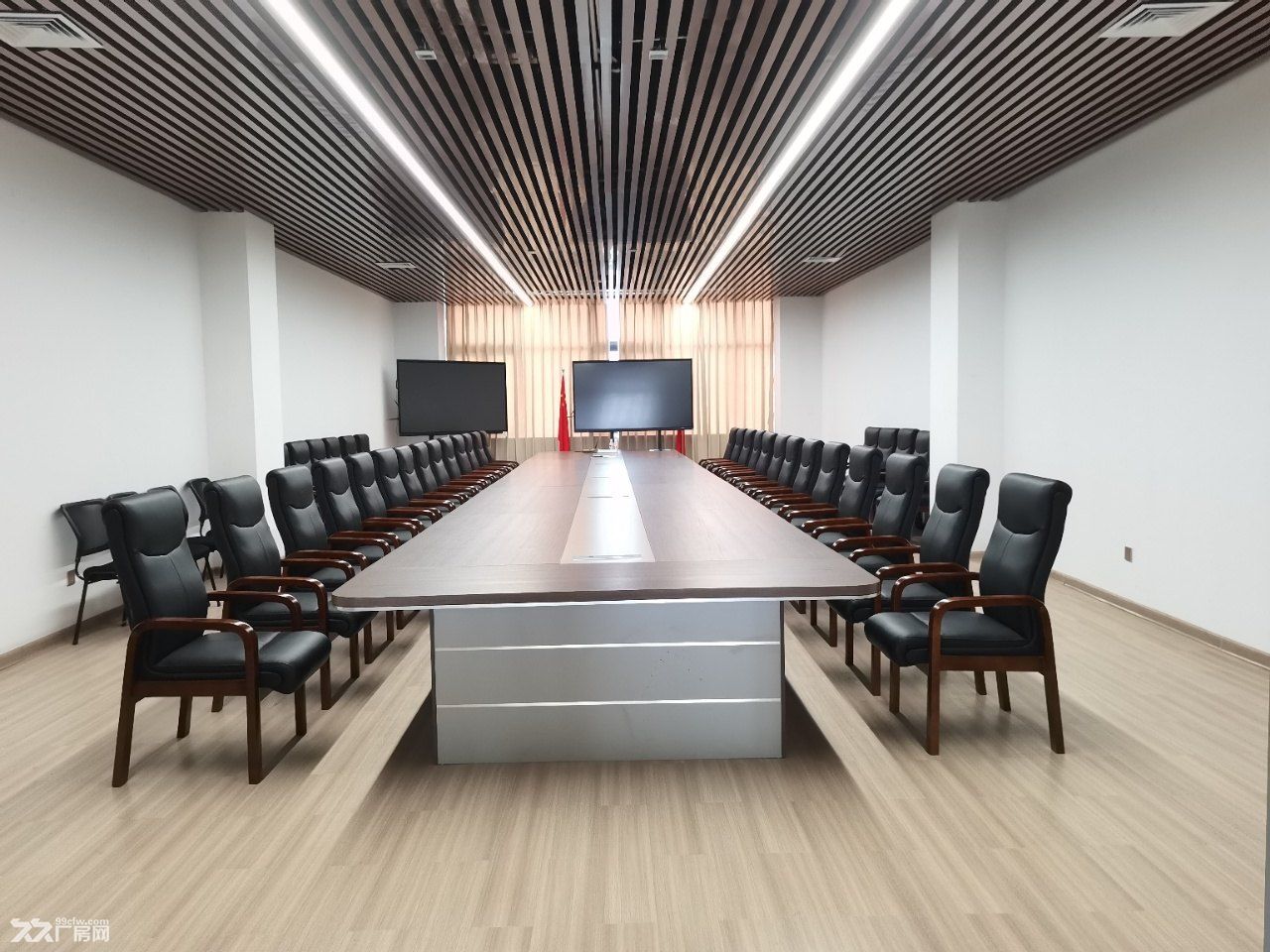 超实惠价格出租全新精装厂房,随时看场地随时可入驻,低成本高效率! - 5