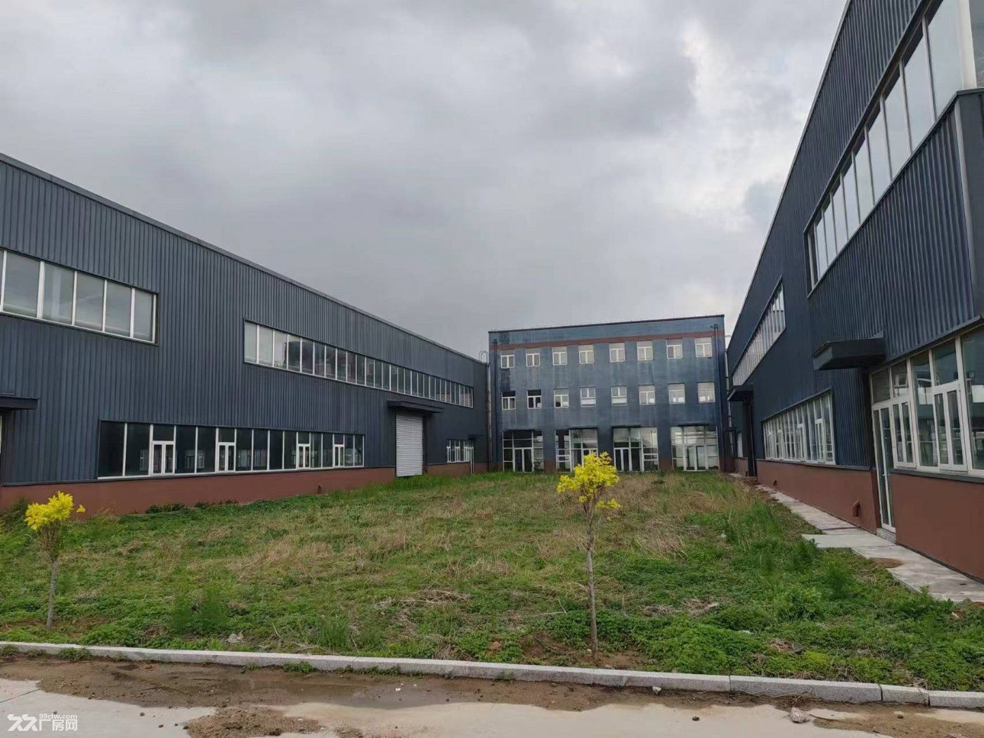 新建单层厂房带院子张建齐全 交通便利