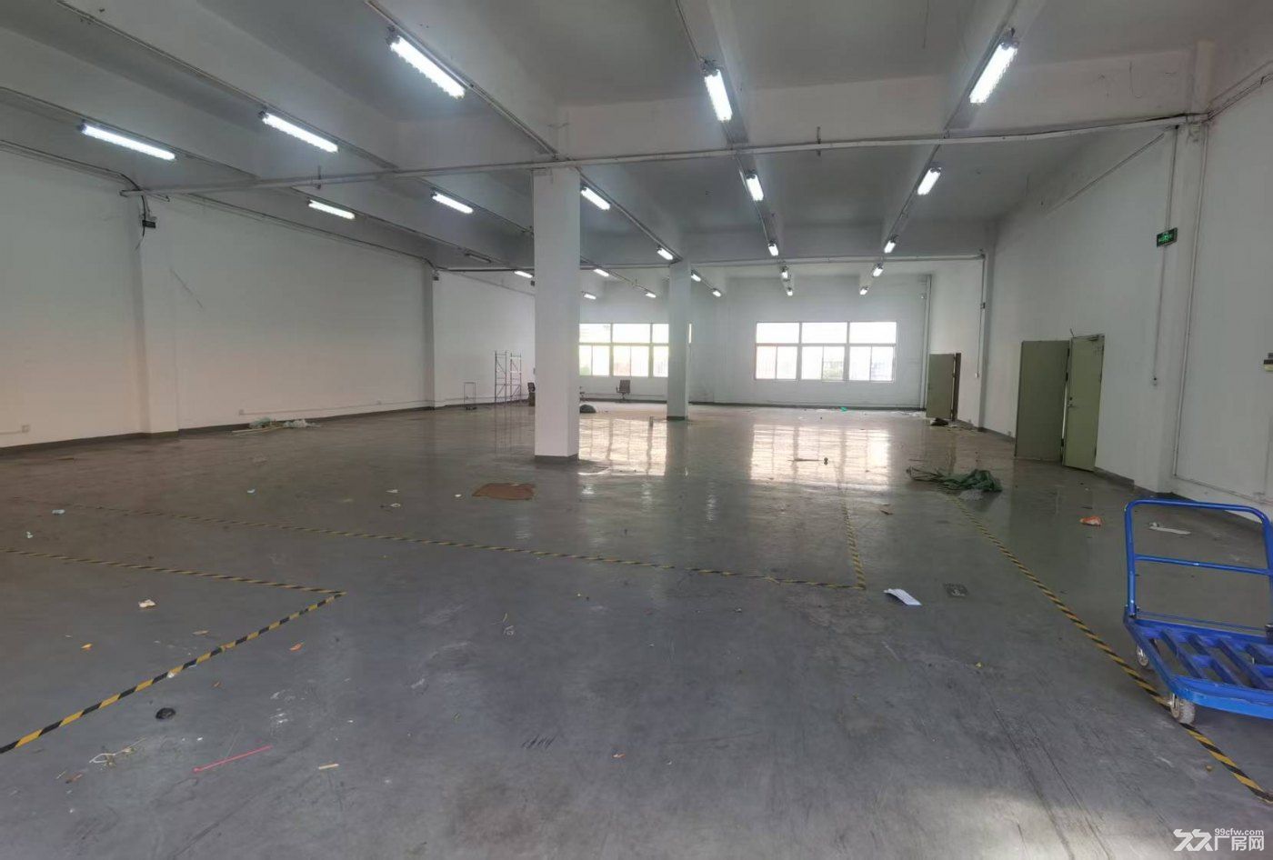 龙华清湖一楼900平厂房出租 - 4