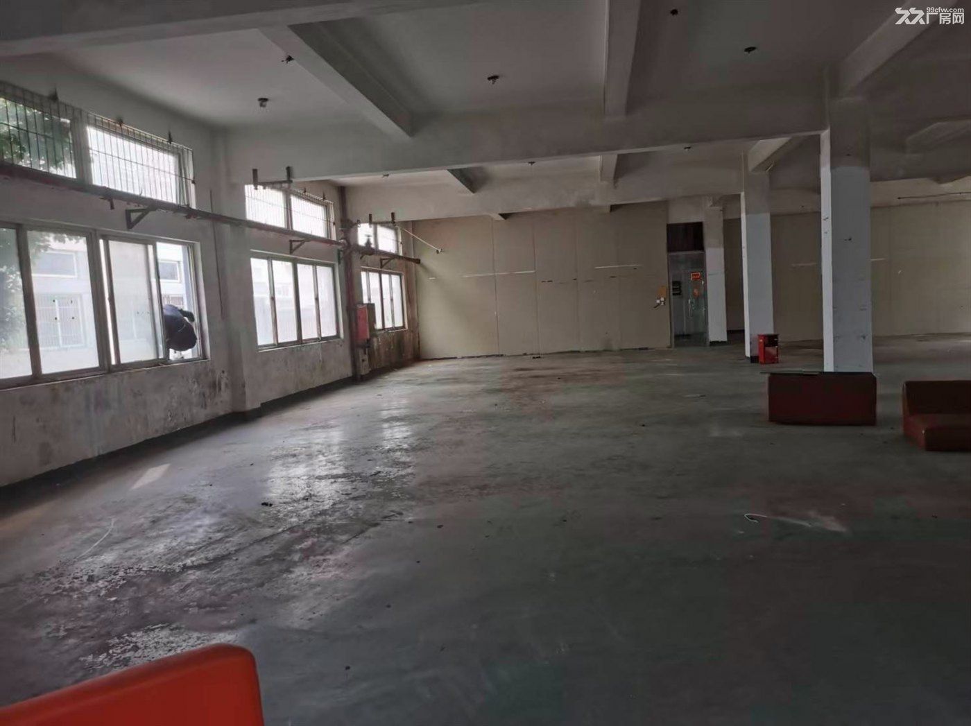 房东出租::封浜 一楼660平 带场地 能烧饭 有独立卫生间办公室 - 8