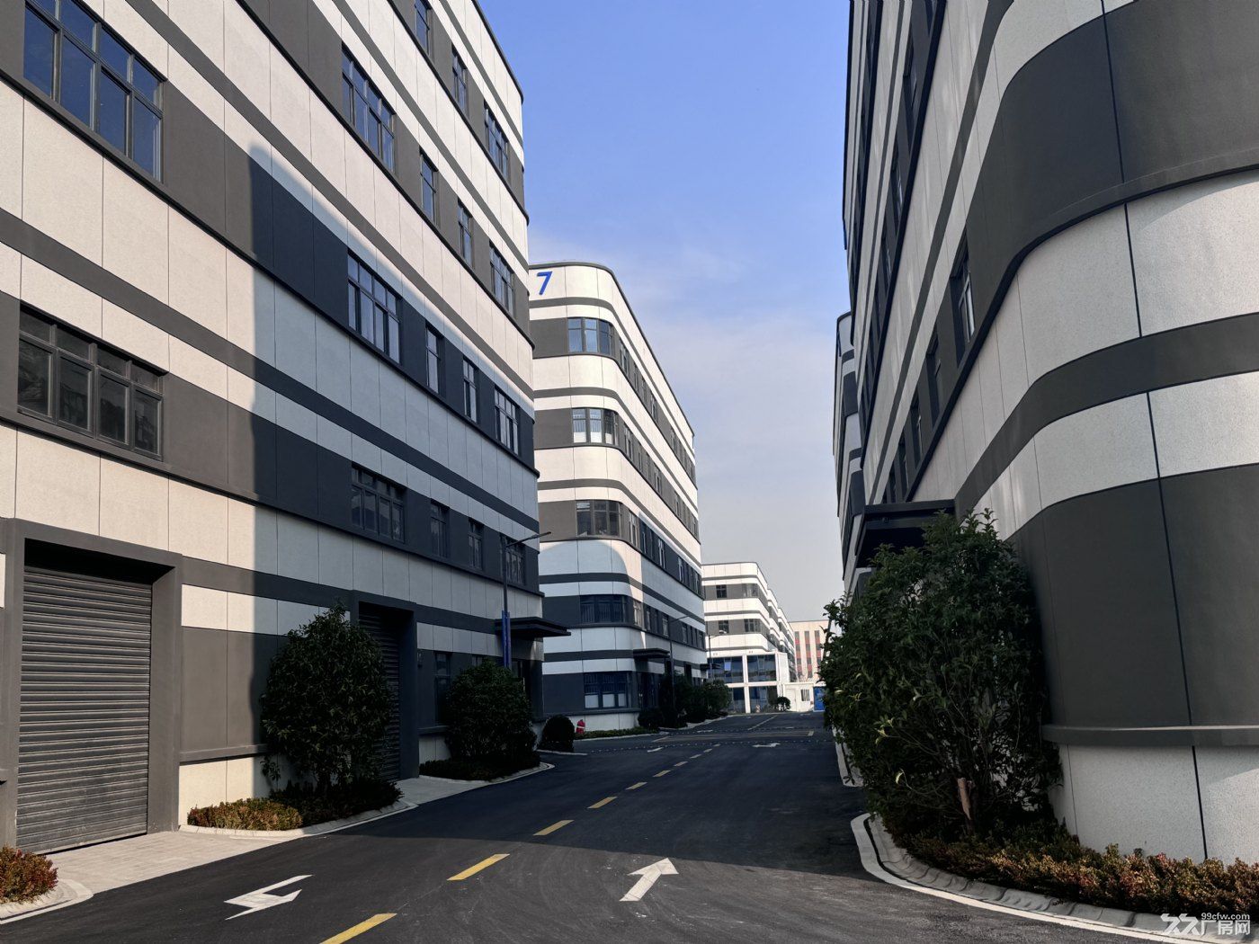 全新国土现房厂房出售,即买即用首付2成 - 3