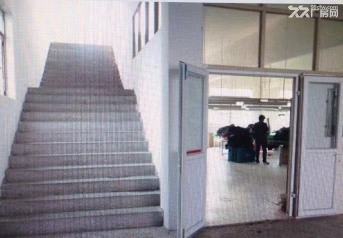 上海金山国道高速边小面积厂房低价出租 - 2