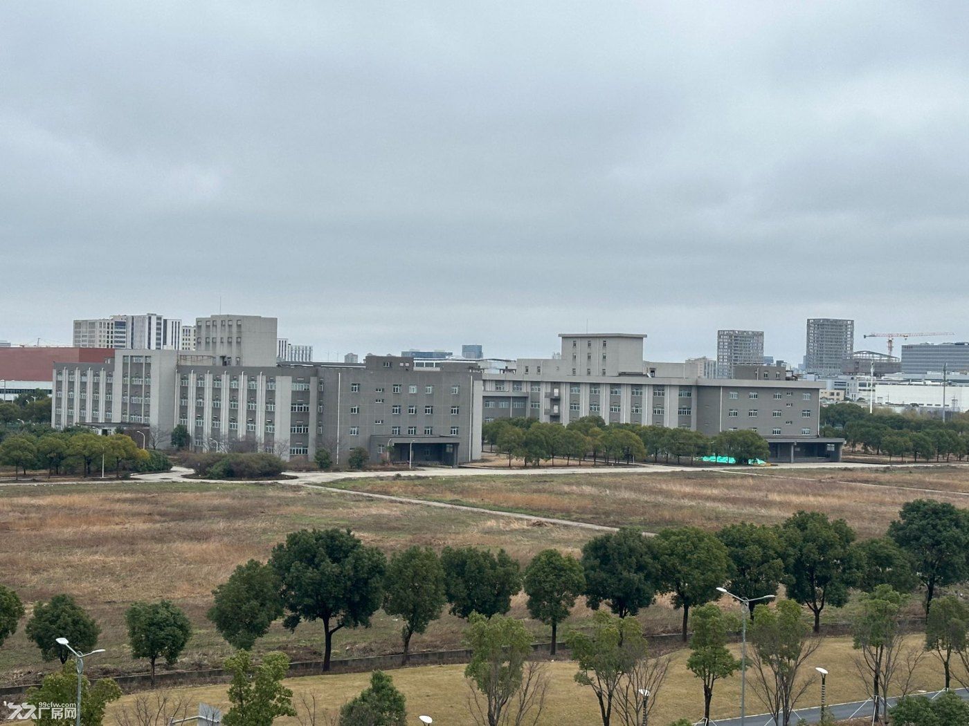 原台资电子厂两栋四层楼总面积75000平 可做加工 可分租 - 2