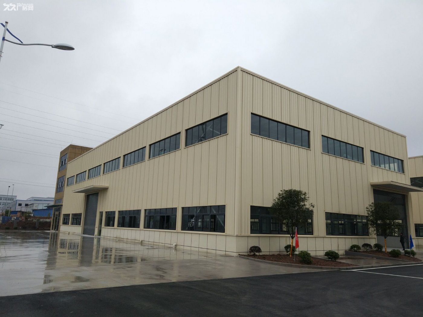 独栋独院 层高11米单层厂房  带行车 带庭院出租 - 4