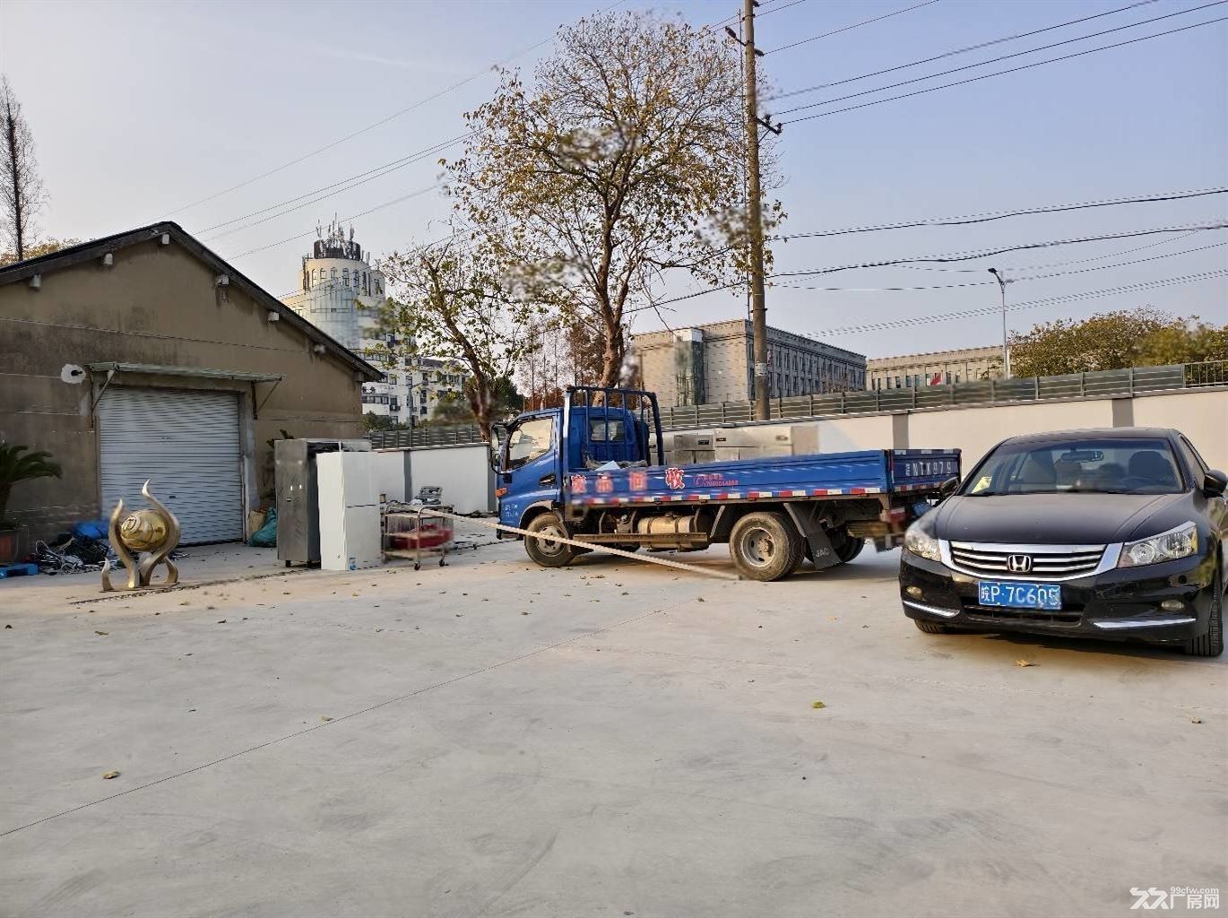 物业招租:独栋240平厂房仓库出租,外有场地300平使用,大车进出方便 - 7
