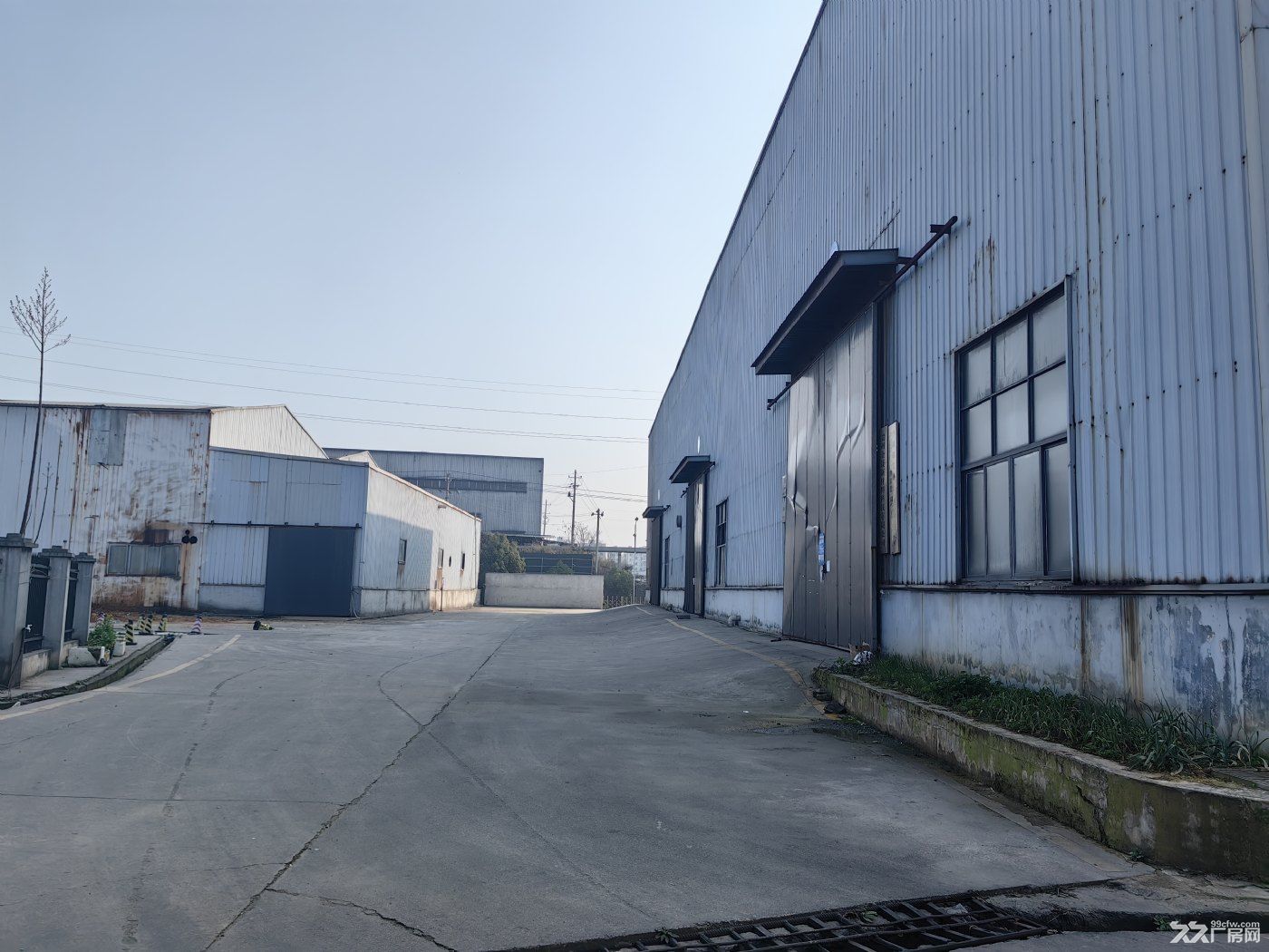出售铜仁大龙经济开发区80000平方标准厂房，带办公楼1栋 - 5