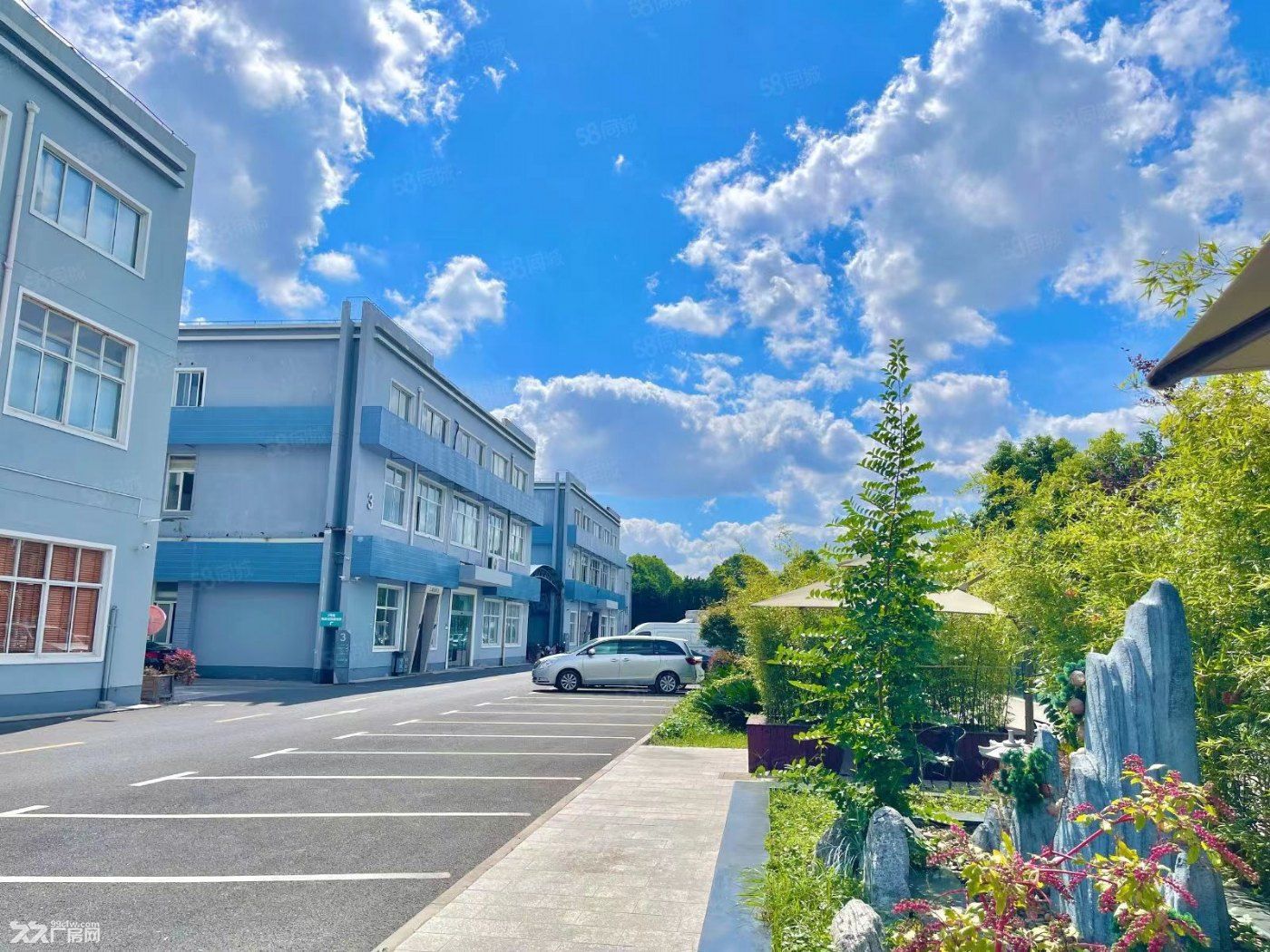 莘庄工业区地铁口旁一楼厂房200平400平600平价格便宜