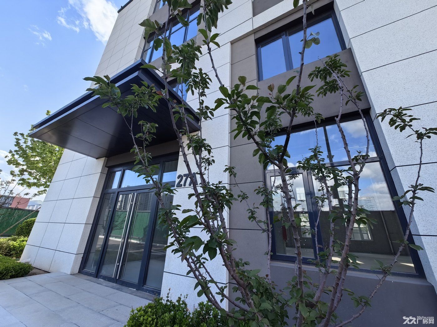 经十路585平米办公楼厂房出售