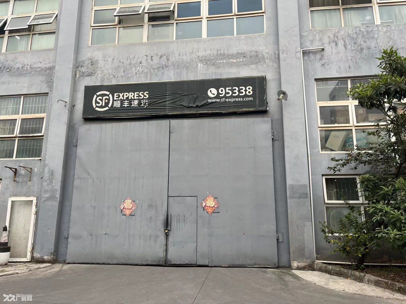 渝北区回兴服装城长河轻轨站附近标准厂房仓库出租 - 5