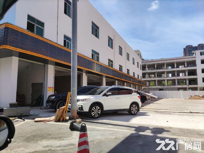 龙岗五联原房东一楼厂房，1200平，可做重工业，可办环评