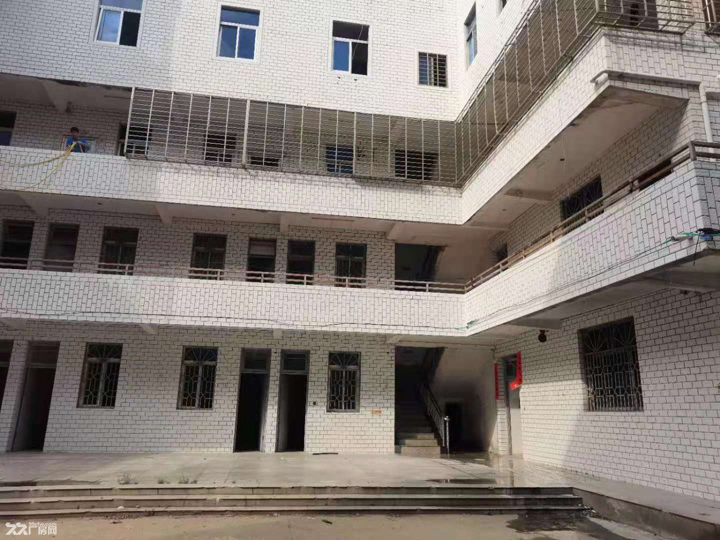 沿海大通道,独门独院,17.5米的货车随便进出,价格便宜,独立用电 - 4