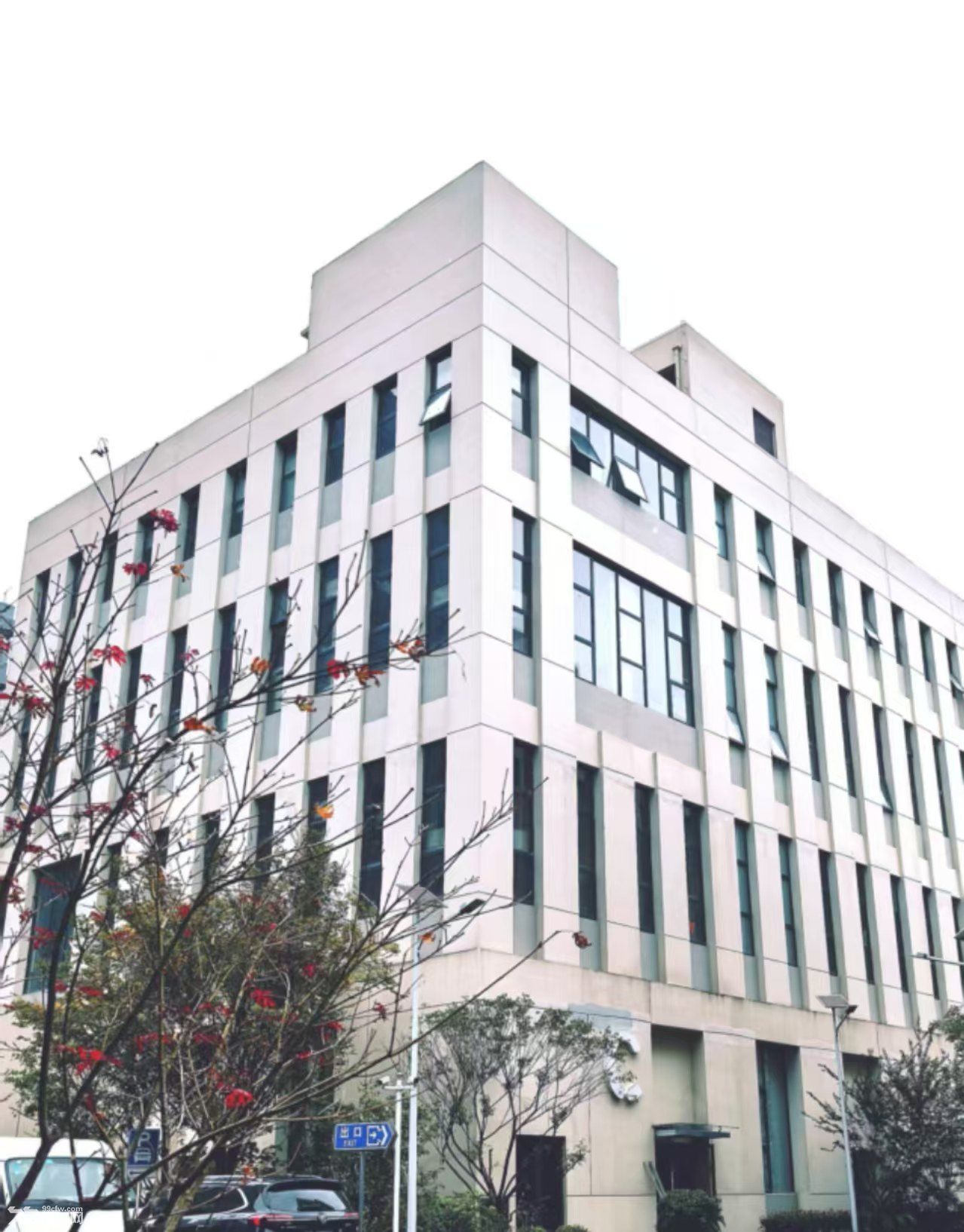 闵行莘庄工业区万级洁净车间出租，面积966平，2200平 - 3