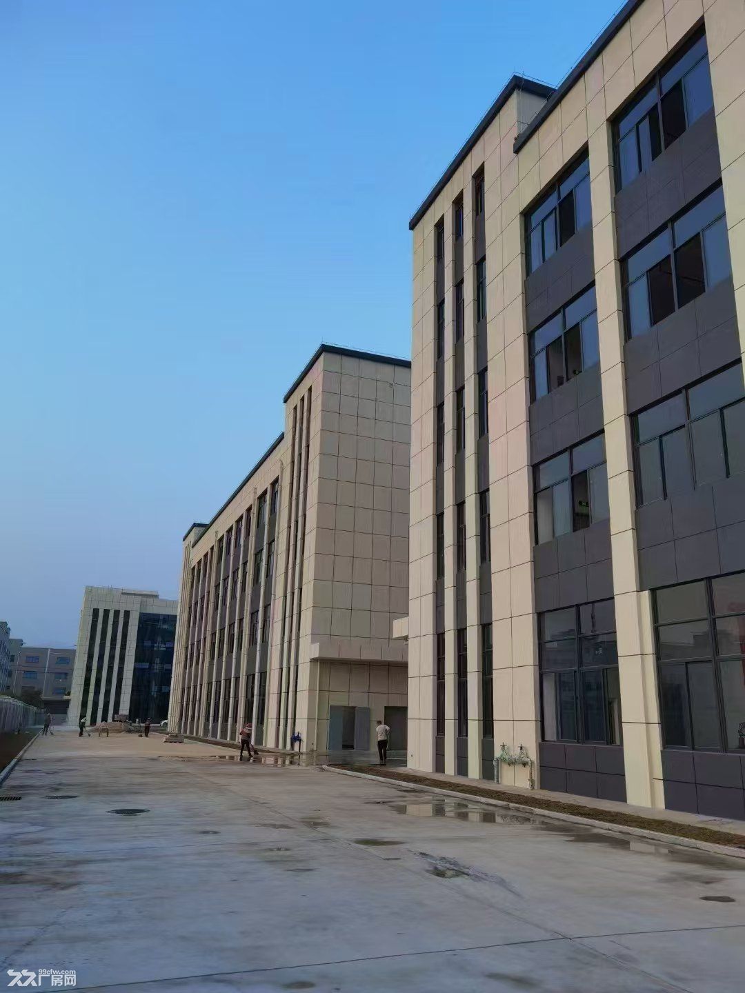 金峰开发区新建2万平方标准厂房出租 - 6