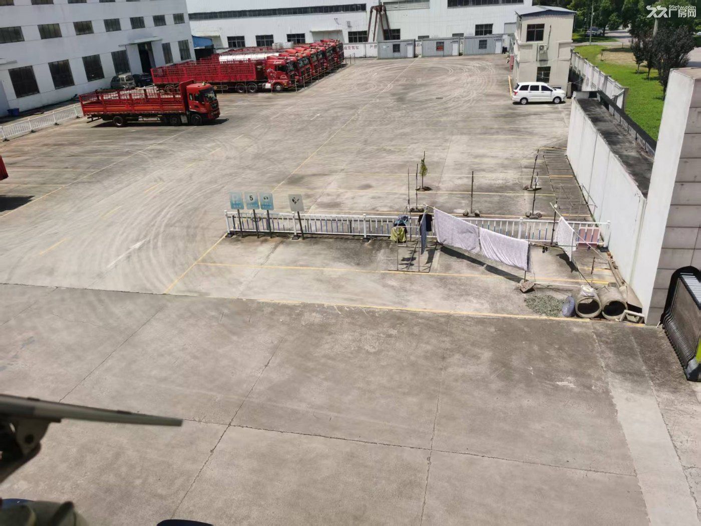 【厂房招租】黄金地段3931㎡标准化厂房及空地招商
