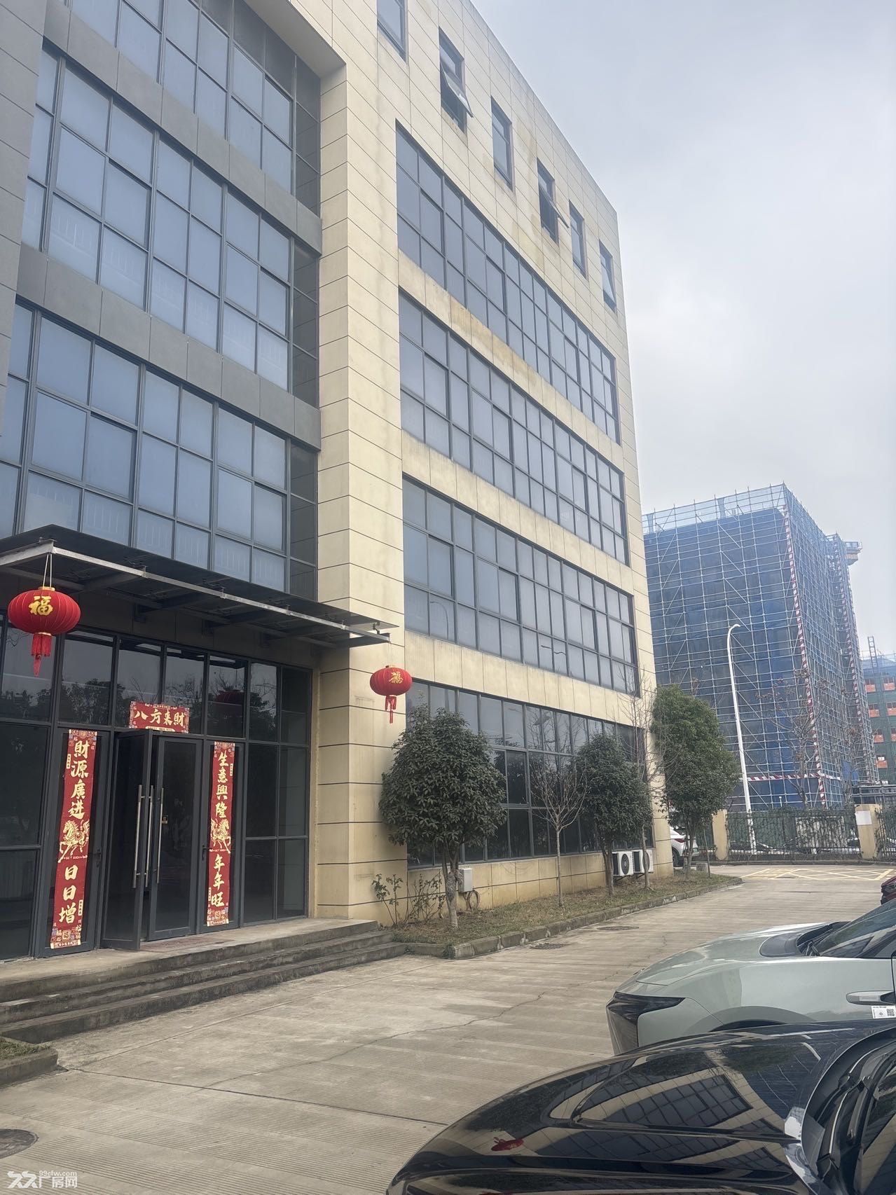 位置好 适合加工或者办公 1楼 楼层高