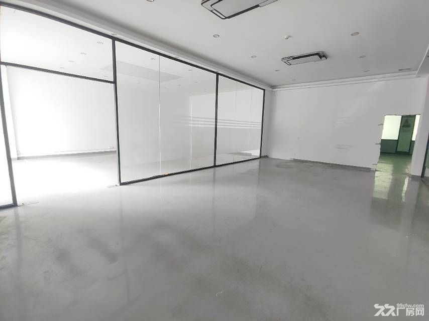 光明区凤凰街道一楼2400平 带办公室装修 - 3