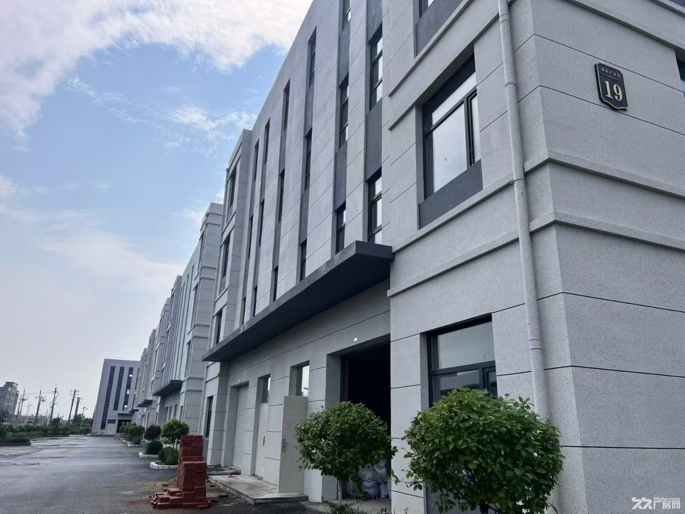 沈阳市浑南区厂房库房门市办公楼出租出售，价格优美，地理位置优越 - 3