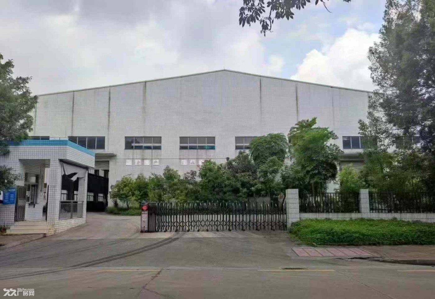 黄埔区单一层厂房出租，层高12米，带行车
