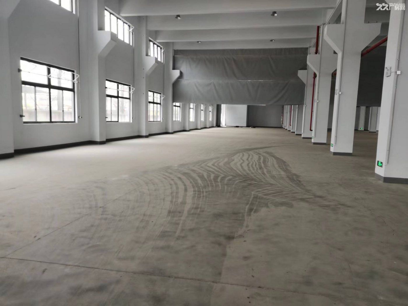 吴江运东2000平方可喷漆喷涂厂房出租 场地大 高12米 可架航车