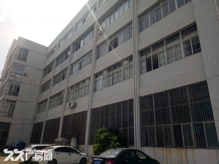 翔安工业区厂房占地65亩建筑51000平方出售