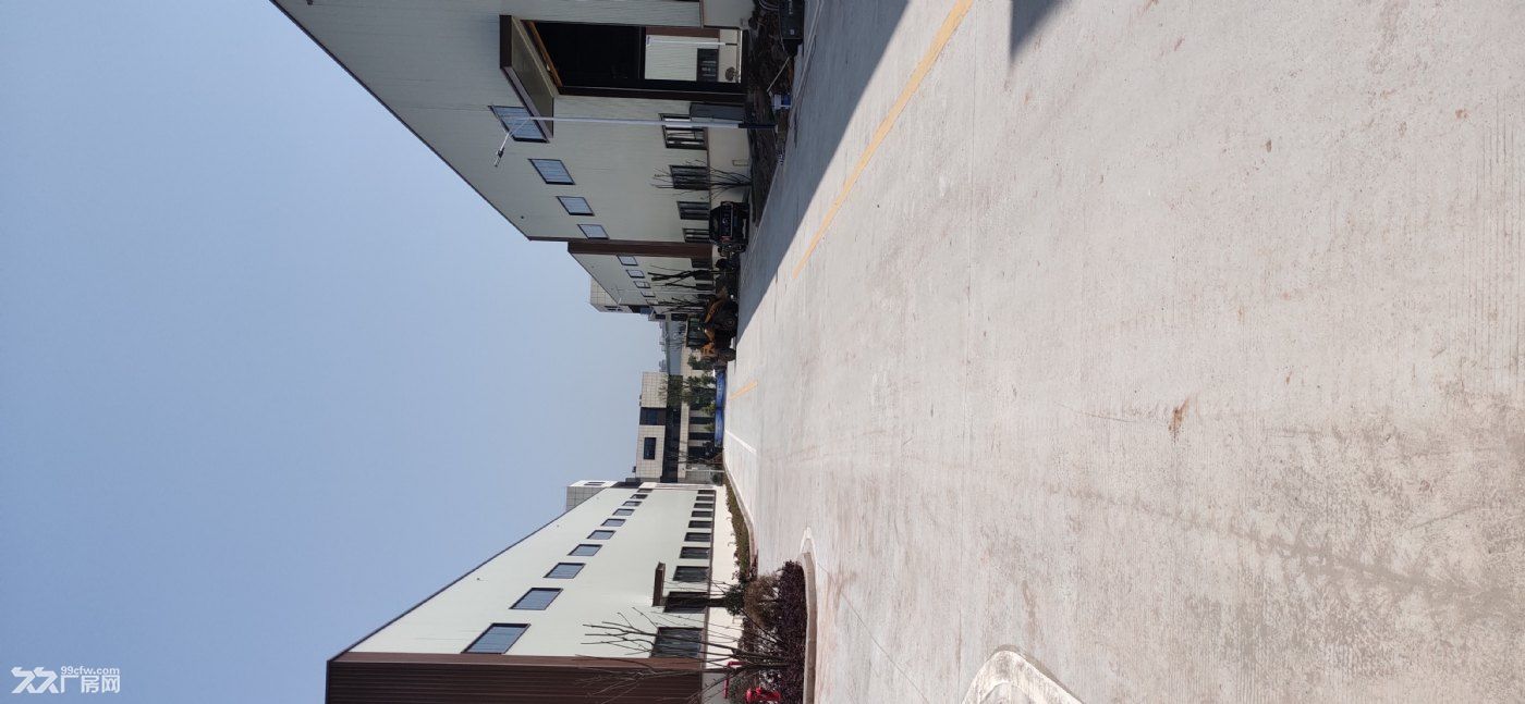 铜梁工业园高速路口单层独门独院厂房出售 - 4