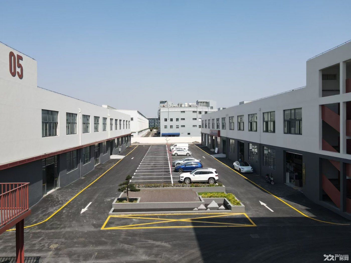 青浦赵巷工业区厂房办公出租,120平起租