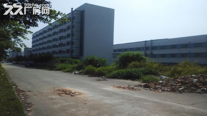 东莞市黄江镇2000平方米一楼厂房出租