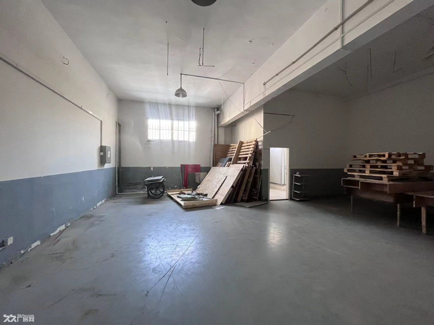 金都路虹梅南路一楼500平厂房出租，展示展厅，汽车改装美容， - 4
