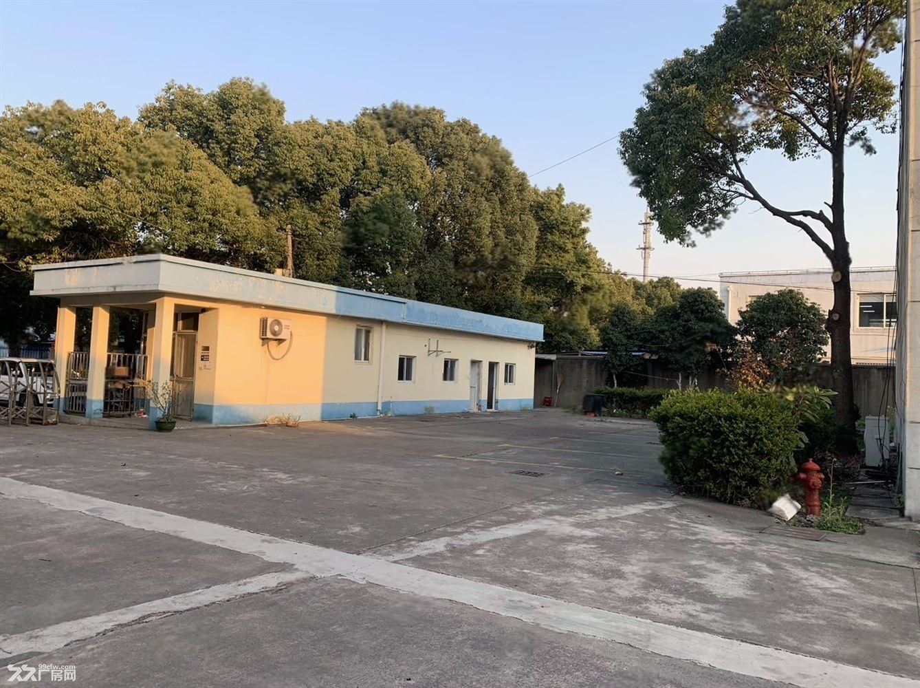 独门独院1500平,配套行车办公楼,大车随意进出,园区带环评 - 4