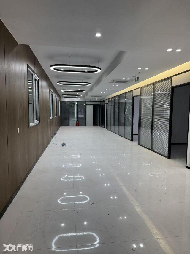 全新厂房出租|1200㎡ 精装修 拎包入驻 - 4