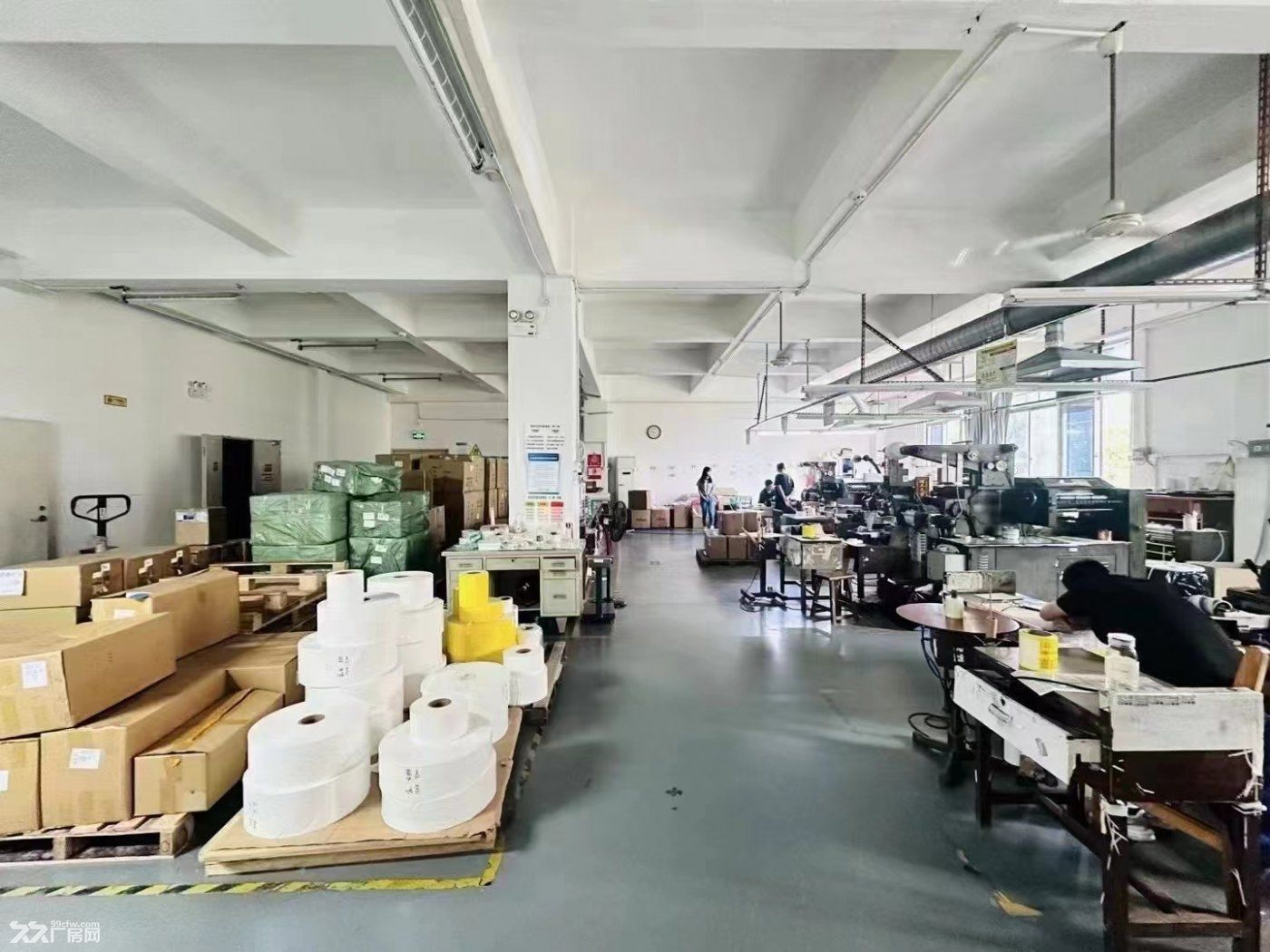 深圳龙华大浪商业中心旁新岀原房东2楼920平方米岀租 - 2