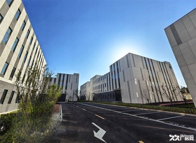 伊滨区均和云谷产业园1500㎡ 框架厂房出租层高7.2米 可分租